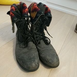 Steve madden printed boots